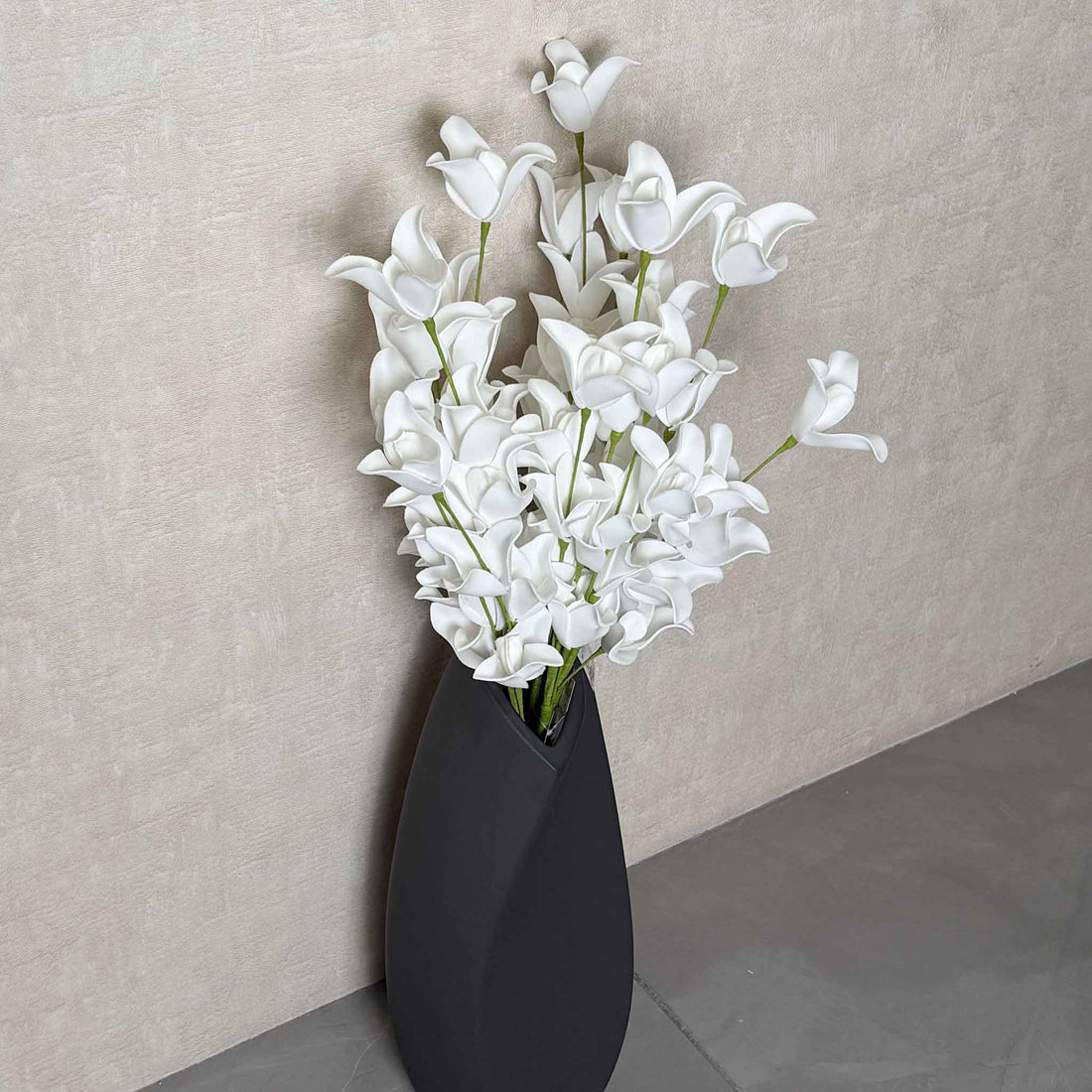 Calla Lily White Bunch