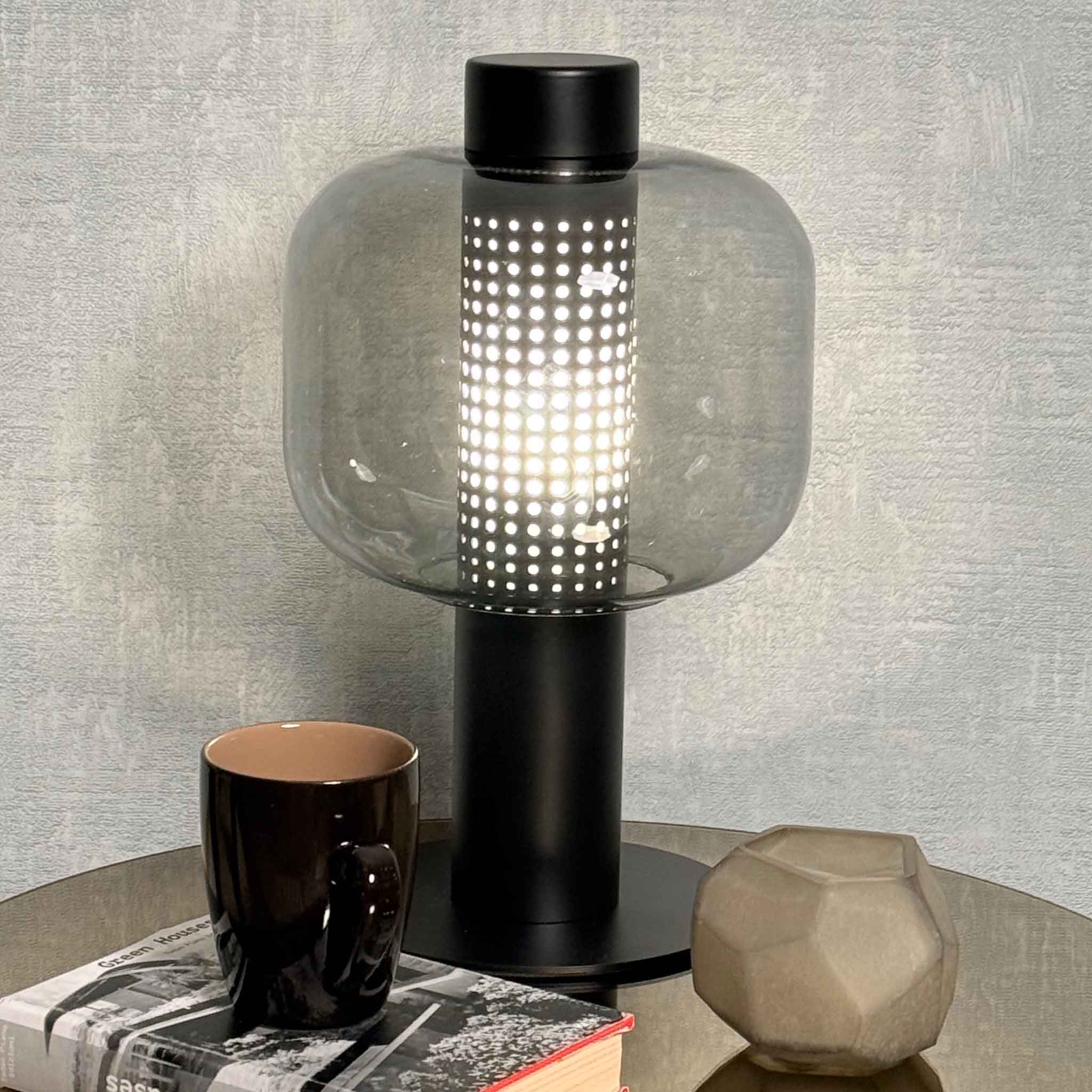 Globo X Lamp